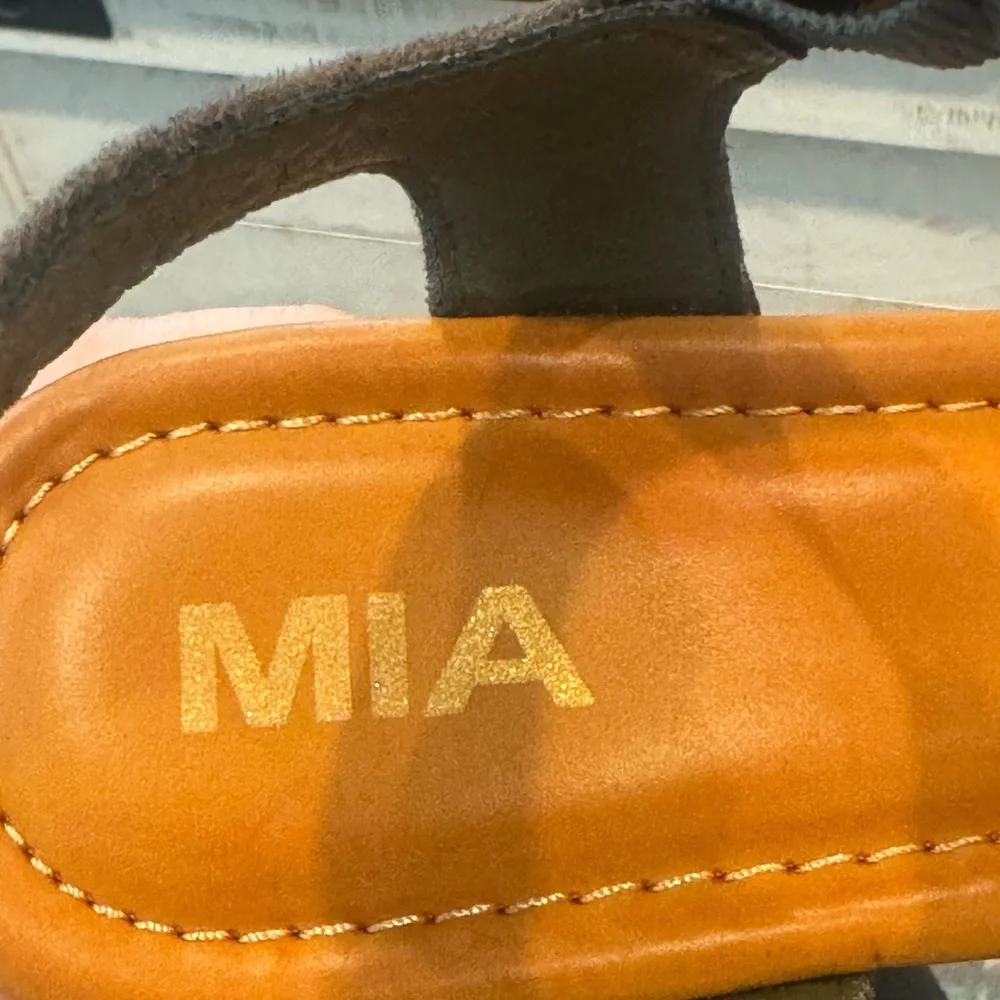 MIA Raychele Sandal (NWOT)
